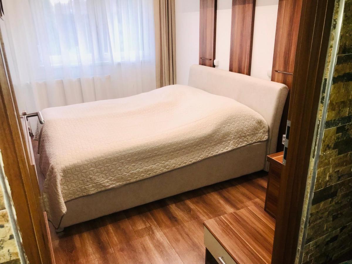 Angela Apartman Hajdúszoboszló Exterior foto